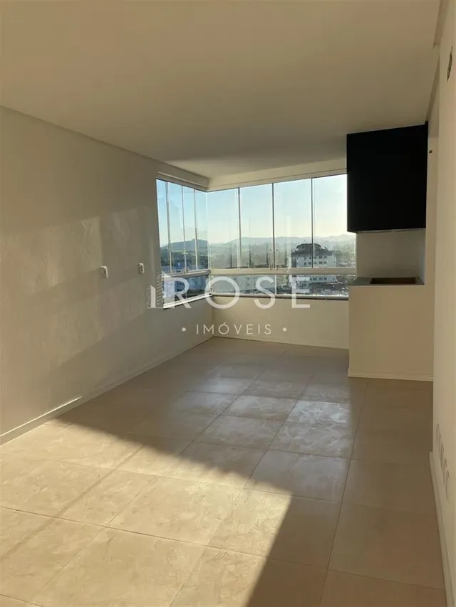 Apartamento com 2 dormitórios, foto 2