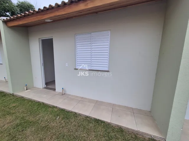 Casa geminada com 2 dormitórios, foto 2
