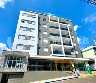 Apartamento com 3 dormitórios