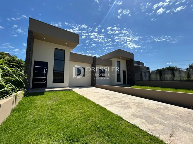 Fachada moderna de uma residência em Lajeado, Brasil.