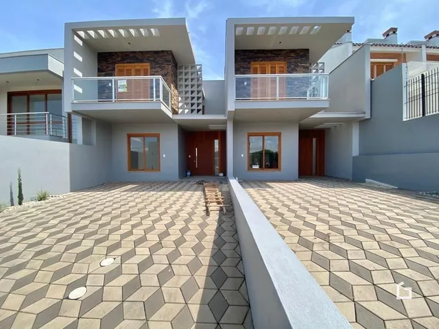 Fachada de uma casa moderna em Lajeado, Brasil.