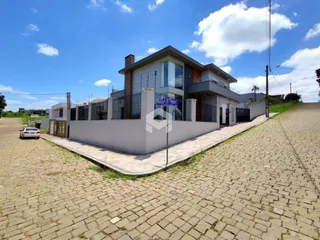 Fachada de uma residência em Lajeado, Brasil.