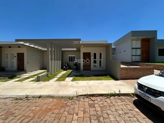 Fachada de uma casa moderna em Lajeado, Brasil.