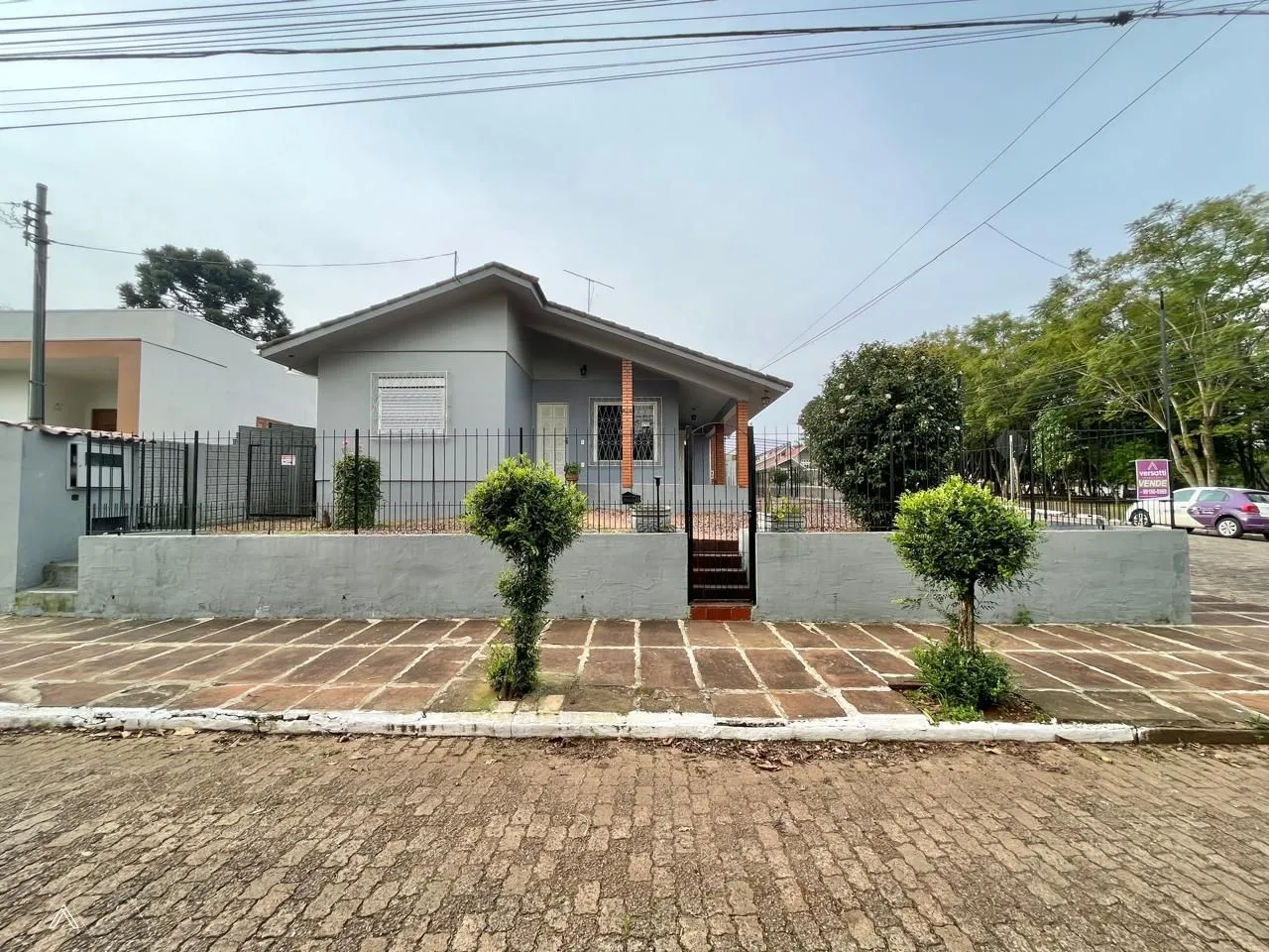 Casa com 4 dormitórios, foto 1