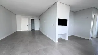 Apartamento com 3 dormitórios, foto 5