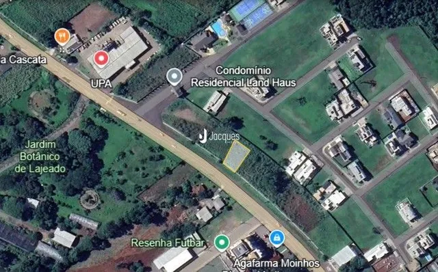 Vista aérea da propriedade em Lajeado, Brasil, mostrando o entorno.