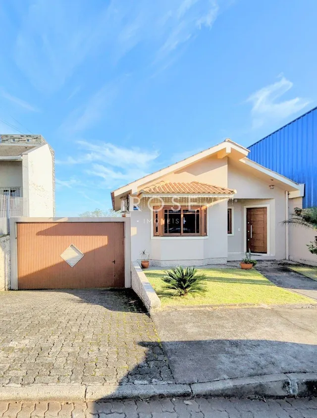 Casa com 2 dormitórios