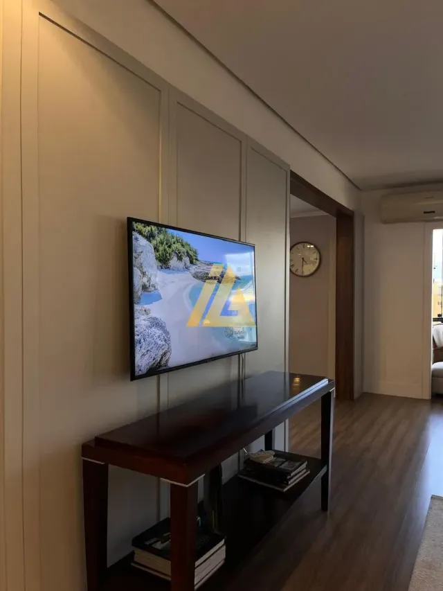 Apartamento com 3 dormitórios, foto 2