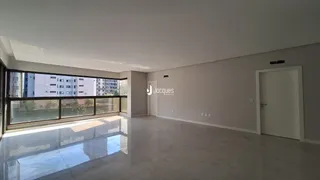 Apartamento com 3 dormitórios, foto 3