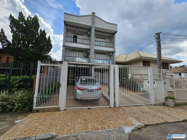 Sobrado com 3 dormitórios