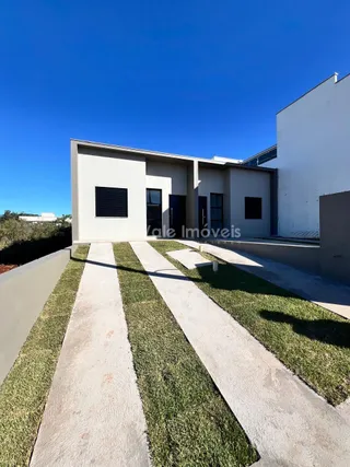Casa geminada com 2 dormitórios, foto 2