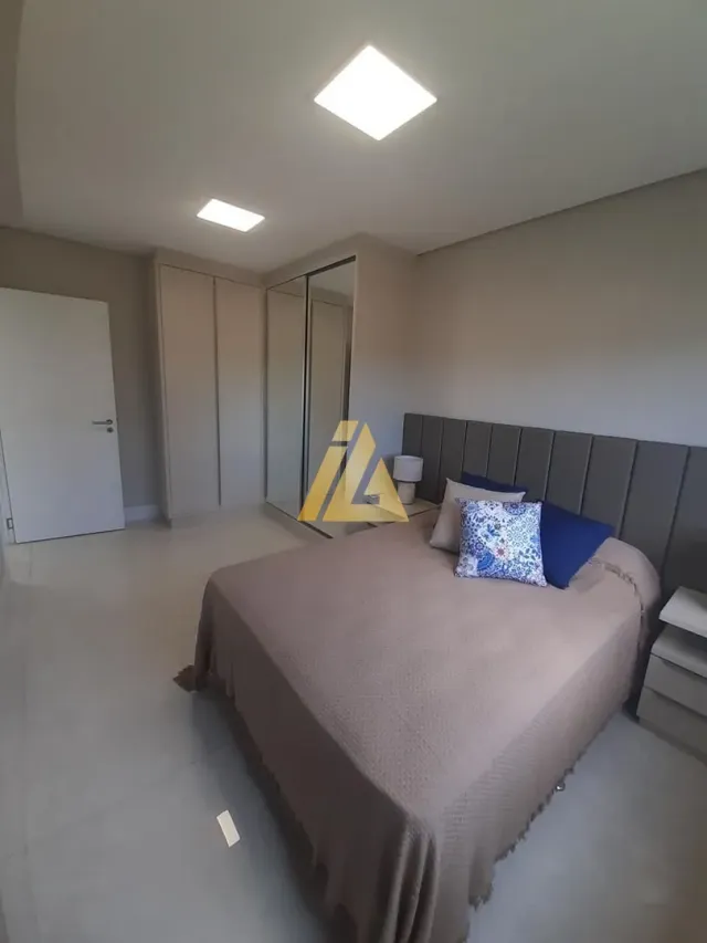 Casa com 4 dormitórios, foto 4