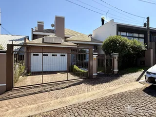 Casa com 3 dormitórios, foto 1