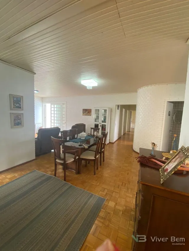 Casa com 4 dormitórios, foto 2