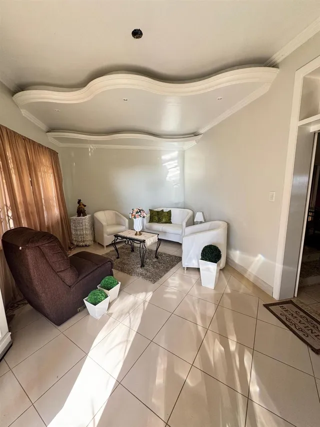 Casa com 3 dormitórios, foto 2