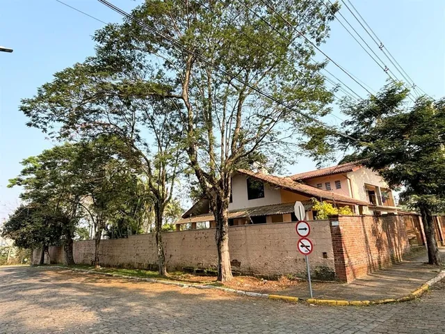 Casa com 5 dormitórios, foto 2
