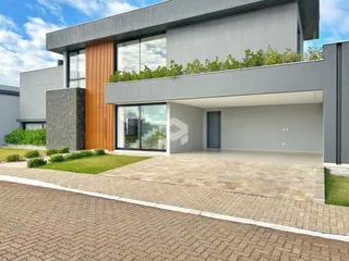 Fachada moderna de uma residência em Lajeado, Brasil.