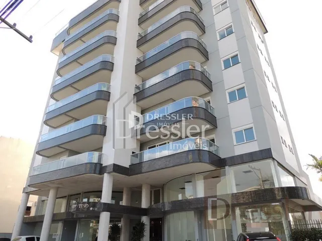 Fachada moderna de um edifício residencial em Lajeado, Brasil.