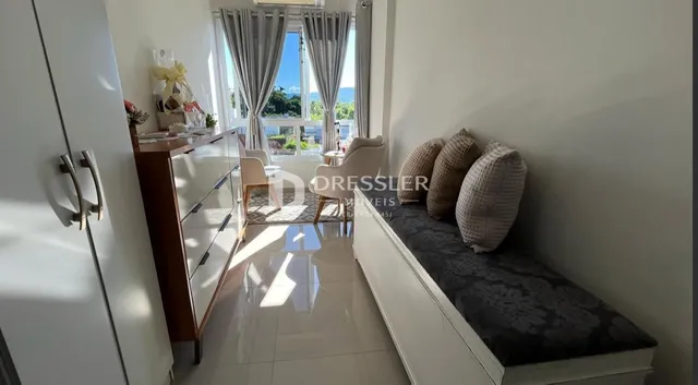 Apartamento com 2 dormitórios, foto 3