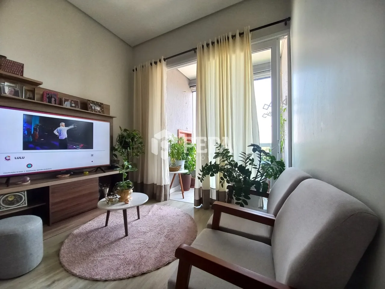 Apartamento com 2 dormitórios, foto 1