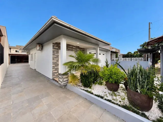 Casa com 3 dormitórios
