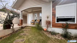Casa com 3 dormitórios, foto 1