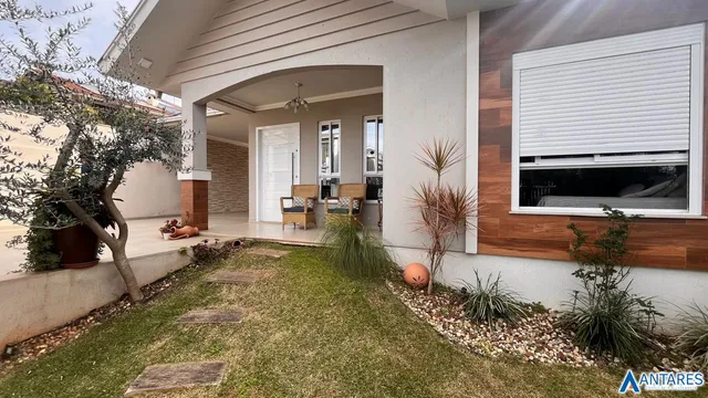 Casa com 3 dormitórios