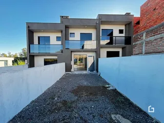 Fachada de uma casa moderna em Lajeado, Brasil.