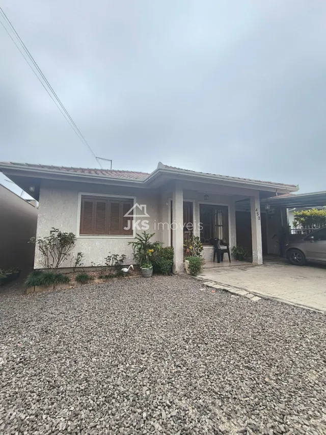 Casa com 2 dormitórios