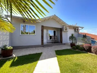 Casa com 2 dormitórios