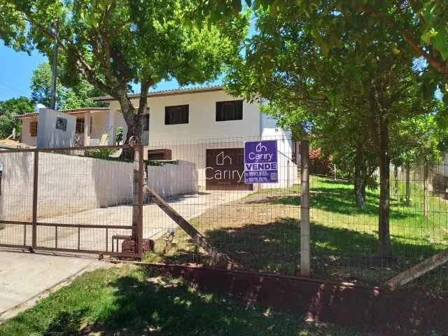 Casa com 3 dormitórios