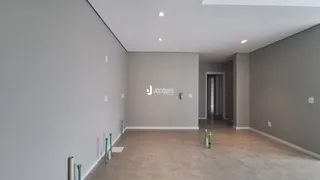 Apartamento com 3 dormitórios, foto 8