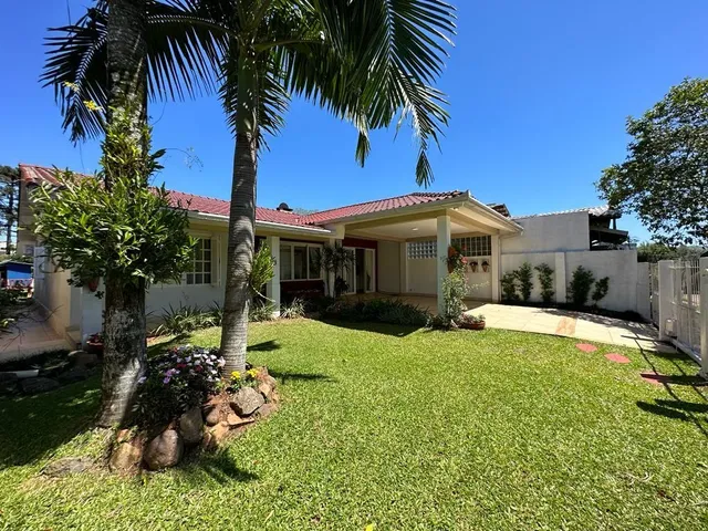 Casa com 3 dormitórios