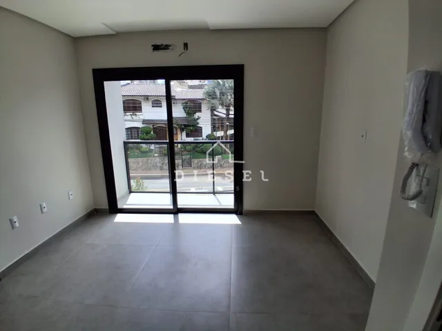 Apartamento com 3 dormitórios, foto 2