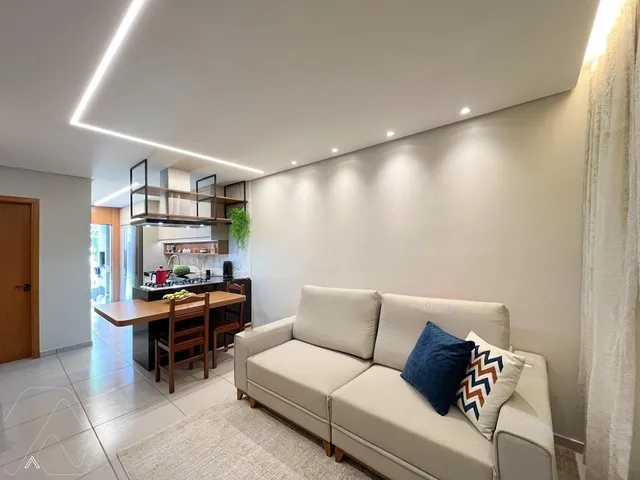 Casa geminada com 2 dormitórios