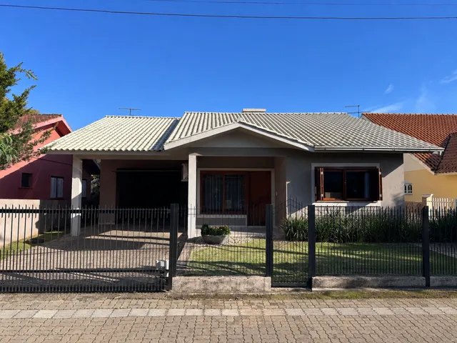 Casa com 3 dormitórios