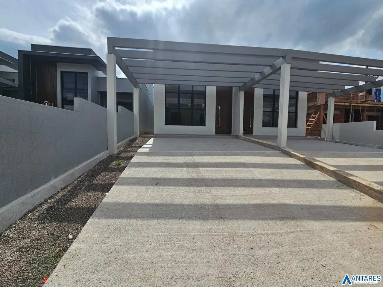 Casa geminada com 2 dormitórios, foto 1