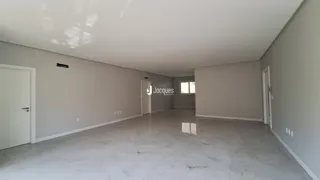 Apartamento com 3 dormitórios, foto 4
