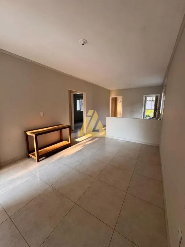 Casa com 4 dormitórios, foto 3