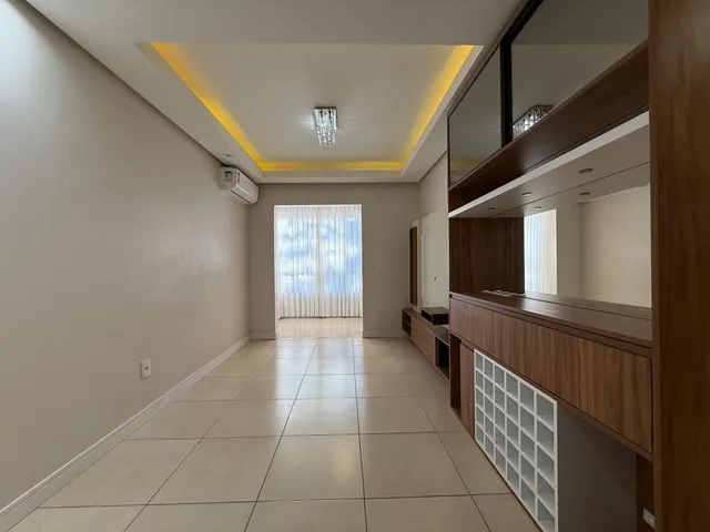 Apartamento com 2 dormitórios