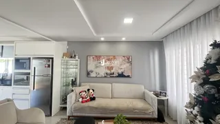 Foto da sala de estar de um imóvel em Lajeado, Brasil.