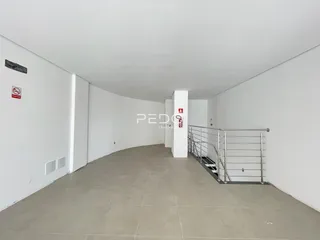 Corredor interno de um imóvel em Lajeado, Brasil.