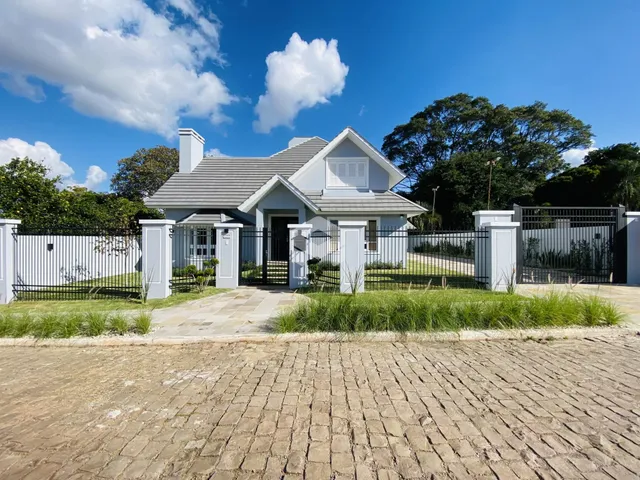 Casa com 3 dormitórios