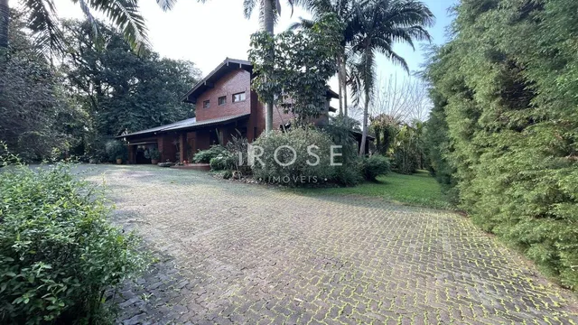 Casa com 6 dormitórios, foto 2