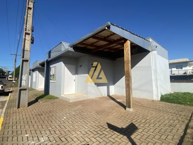 Casa geminada com 2 dormitórios