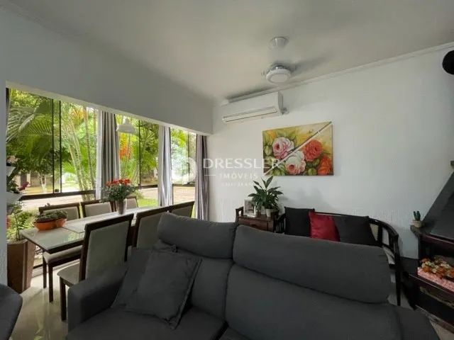 Apartamento com 2 dormitórios