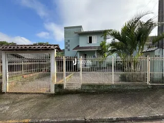 Casa com 4 dormitórios, foto 1