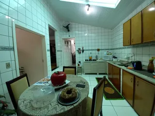 Casa com 4 dormitórios, foto 3