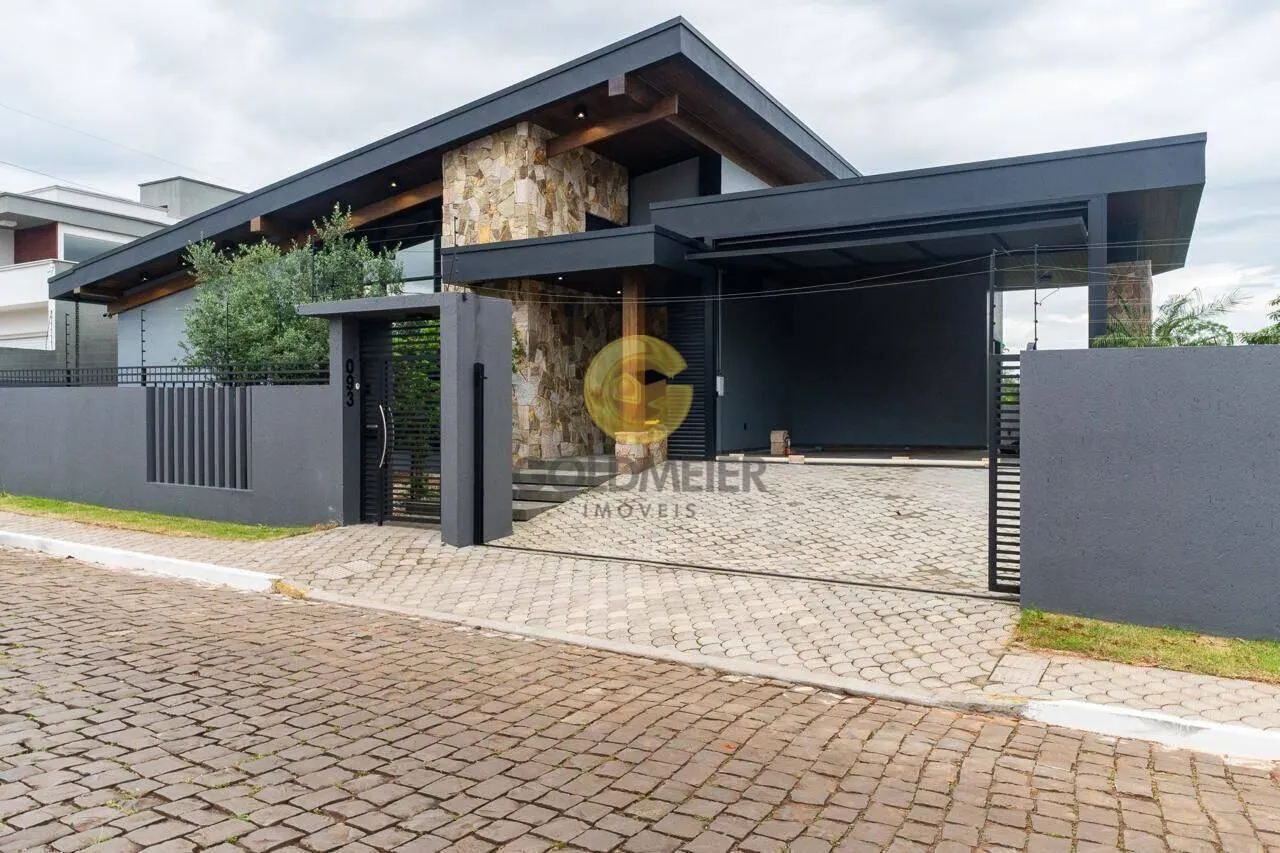 Casa com 3 dormitórios, foto 1