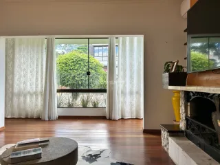 Casa com 5 dormitórios, foto 1